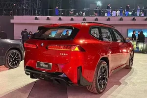 BMW i3L and iX3L Debut in China: Long Wheelbase and New Design Features - image 11