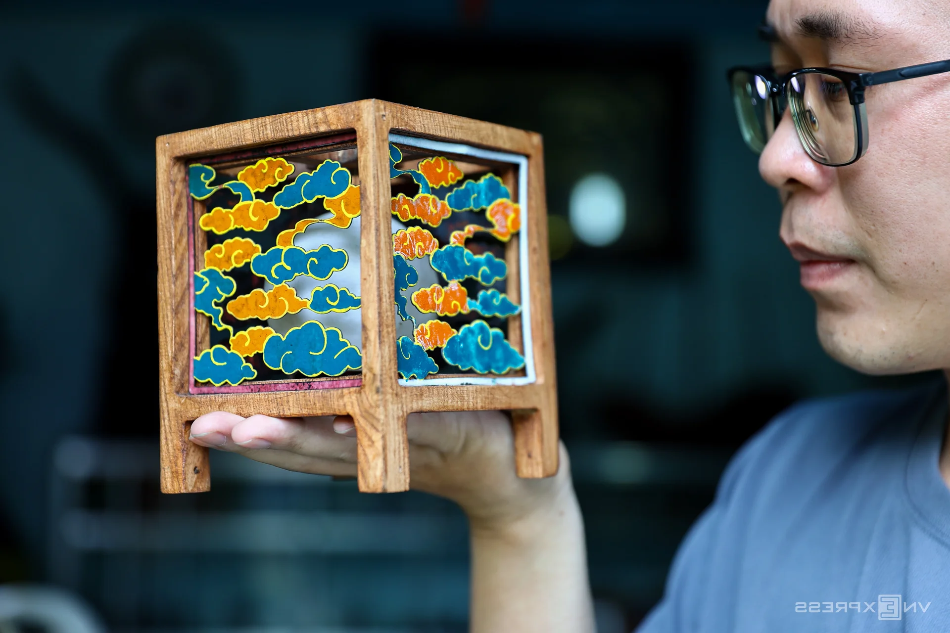 From Corporate Life to Cultural Heritage: Pursuing the Art of Ancient Decoration
