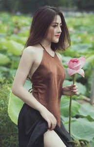 Elegant Traditional Vietnamese Ao Yem Portraits: 322+ Gentle and Graceful Photos - image 5