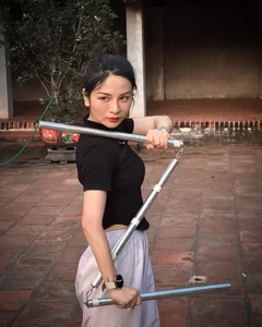 Meet the Martial Arts Hot Girl with a Doll-Like Face and Bruce Lee Skills - image 1