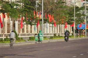 Binh Dinh Inaugurates Coastal National Flag Road in Quy Nhon City - image 5