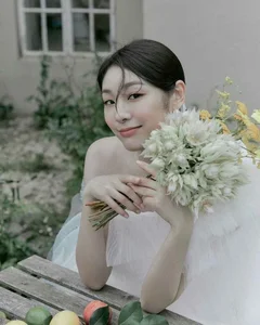 The Life of South Korean Figure Skating Legend Kim Yuna 11 Years After Her Retirement - image 2