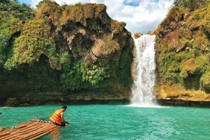 The Ultimate Moc Chau Travel Guide 2025: Best Things to Do, Places to Stay, and Local Food in Vietnam’s Highland Paradise - image 0