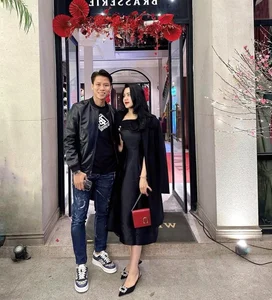 The Timeless Beauty of Duong Thuy Phuong: Wife of Footballer Que Ngoc Hai - image 5