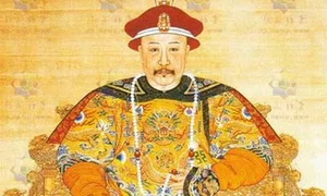 How a Chance Encounter with Emperor Qianlong Changed a Beggar's Life - image 0