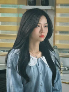 Le Bong Captivates in VTV Drama Missed Appointment with the Green Youth - image 4