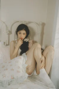 YiTuYu Art Language Vol.6123 Xiao Jing: A Masterclass in Artistic Portraiture and Visual Elegance - image 10