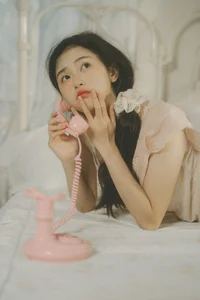 YiTuYu Art Language Vol.6123 Xiao Jing: A Masterclass in Artistic Portraiture and Visual Elegance - image 3