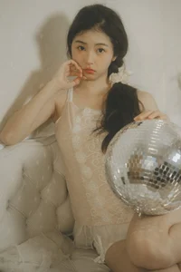 YiTuYu Art Language Vol.6123 Xiao Jing: A Masterclass in Artistic Portraiture and Visual Elegance - image 19