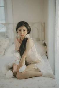 YiTuYu Art Language Vol.6123 Xiao Jing: A Masterclass in Artistic Portraiture and Visual Elegance - image 22
