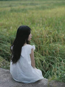 Captivating Beauty in YiTuYu Art Language Vol.5026 Xiao Hong - image 4