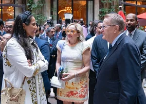 Elegant Royal Fashion: Exploring the Sophisticated Style of the Princess of Qatar - image 2