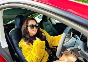 Comedian Thuy Nga Stuns Fans with Gorgeous Photos at Age 47 - image 0