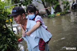 Urban Waterscape: Ho Chi Minh City Navigates Record-Breaking High Tides - image 15