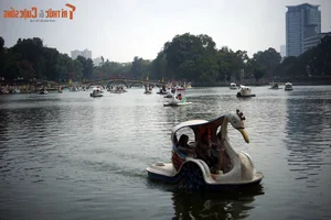 Unveiling the Historical Secrets of Thu Le Park: A Hidden Gem in the Heart of Hanoi - image 11