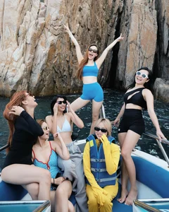 Minh Hang’s Radiant Post-Motherhood Glow: A Blend of Elegance, Family, and Luxury - image 11