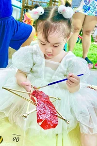 Vietnamese Celebrities' Kids Celebrate Mid-Autumn Festival in Style - image 7