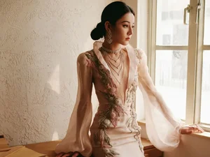 Dilraba Dilmurat and Top Stars Dazzle on the Glamorous Vogue Red Carpet - image 12