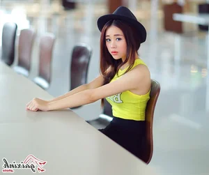 Charming and Aesthetic Portrait Photography Collection - image 25