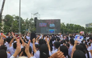 Thanh Hoa Province Celebrates as Lê Xuân Mạnh Wins Road to Mount Olympia 2023 - image 5