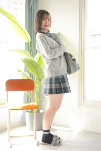 Maki Chiba's Ethereal Charm: A Visual Journey Through LOVEPOP Photoset 04 - image 23