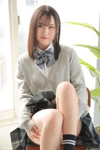 Maki Chiba's Ethereal Charm: A Visual Journey Through LOVEPOP Photoset 04 - image 37