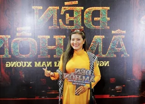 Actress Kieu Trinh Confidently Flaunts Her Curves in Bikini at Age 50 - image 1