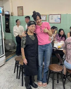 BLACKPINK’s Lisa Causes a Sensation at a Michelin-Starred Restaurant in Bangkok - image 9