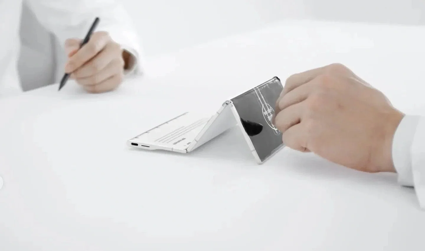 A Close-Up Look at the Revolutionary Ultra-Thin Tri-Fold Smartphone