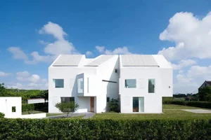 Spectacular 1,000sqm Villa with 77 Windows Designed for Parents - image 8