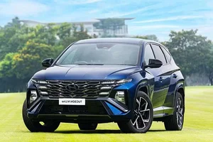 Massive Discounts on High-Clearance SUVs in Vietnam - image 15