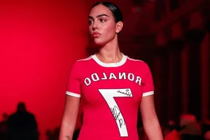 Georgina Rodriguez Honors Cristiano Ronaldo’s Manchester United Era - image 4