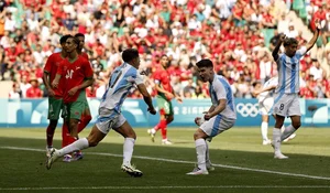 Chaos at Paris Olympics: Argentina’s Dramatic 90+16 Minute Equalizer Sparks Pitch Invasion - image 5