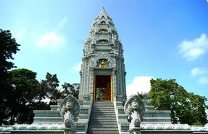 Vietnam Largest Reclining Buddha Statue Cultural Tourism Guide - image 1