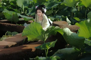 YiTuYu Art Language Vol.4687 Featuring Wu Sui: A Study in Modern Aesthetics - image 17