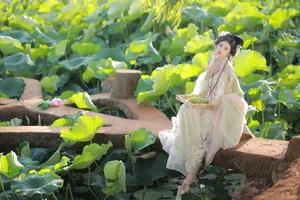 YiTuYu Art Language Vol.4687 Featuring Wu Sui: A Study in Modern Aesthetics - image 7