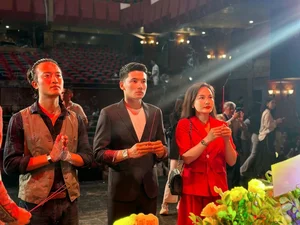 Hanoi Artists Gather for the Traditional Theater Ancestor Worship Ceremony - image 10
