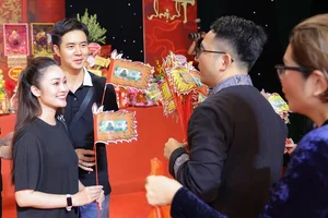 Hanoi Artists Gather for the Traditional Theater Ancestor Worship Ceremony - image 5