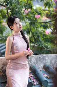 Elegant Chu Yin Asian Beauty in Qipao YiTuYu Art Language Vol.8675 - image 1