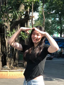 Rising 16-Year-Old Volleyball Star Pham Quynh Huong Goes Viral - image 1