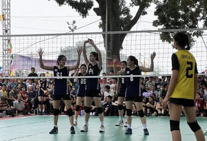 Rising 16-Year-Old Volleyball Star Pham Quynh Huong Goes Viral - image 2