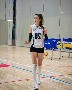The Million-Dollar Lifestyle of a Global Volleyball Goddess - image 1