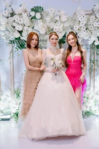 Huong Baby Showcases Elegant Wedding Guest Style While Respecting the Bride’s Spotlight - image 4
