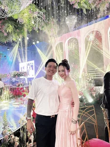 Huong Baby Showcases Elegant Wedding Guest Style While Respecting the Bride’s Spotlight - image 5