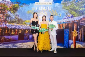 Heartwarming Moment: Ly Hai’s 99-Year-Old Mother Attends Movie Premiere - image 9