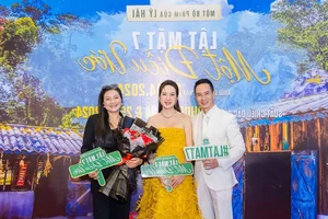 Heartwarming Moment: Ly Hai’s 99-Year-Old Mother Attends Movie Premiere - image 2