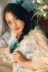 Q Pao Xiao Xuan Vol.8274 Portrait: Elegant, Dreamy Beauty in YiTuYu's Soft Light - image 7