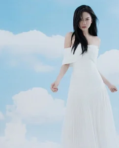 Ngoc Trinh’s Emotional Showbiz Return: Reflecting on Life Through Buddhist Teachings and Inner Peace - image 3