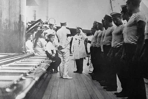 Rare and Intimate Photos of the Last Russian Tsar's Family Life Revealed - image 6