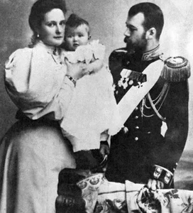 Rare and Intimate Photos of the Last Russian Tsar's Family Life Revealed - image 7